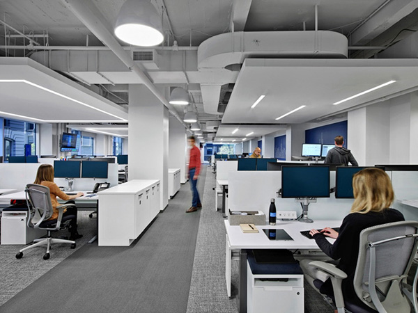 合肥办公室装修设计如何在办公室中创造出空间感？